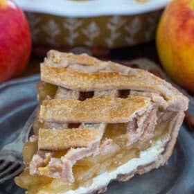 东德(Bes)t Homemade Apple Pie Recipe From Scratch