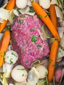 corned beef carrots and cabbage in the slow cooker